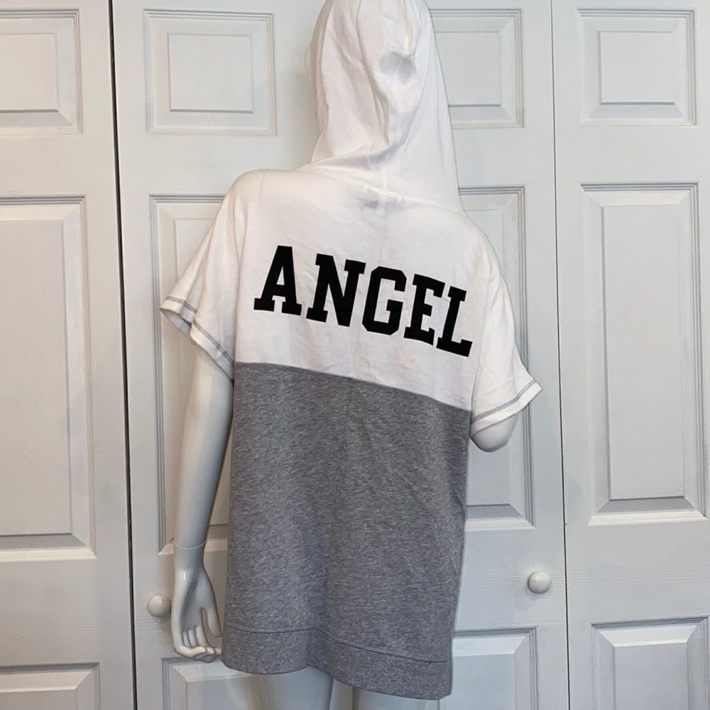 🆕Victoria's Secret Angel poncho sweater